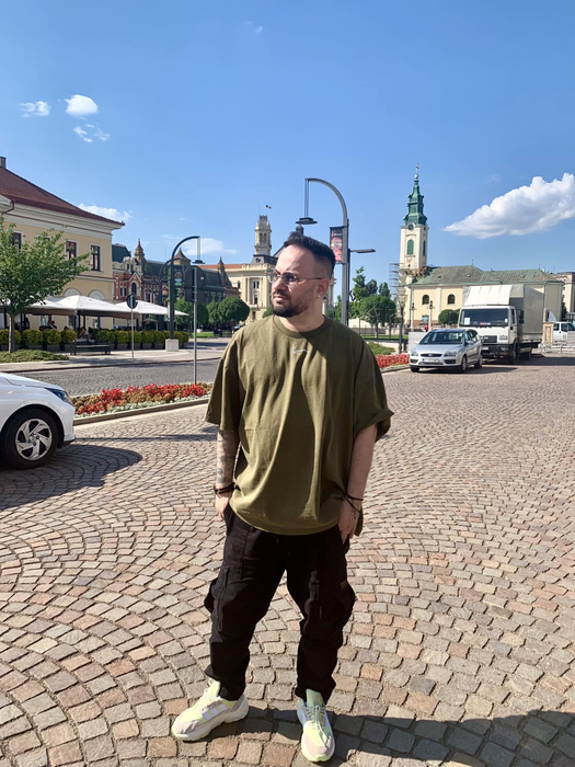 Artistul din România și „managerul țepar”, la cuțite de la 1 milion de euro: ”Și Otilia Bilionera a fost în aceeași situație!