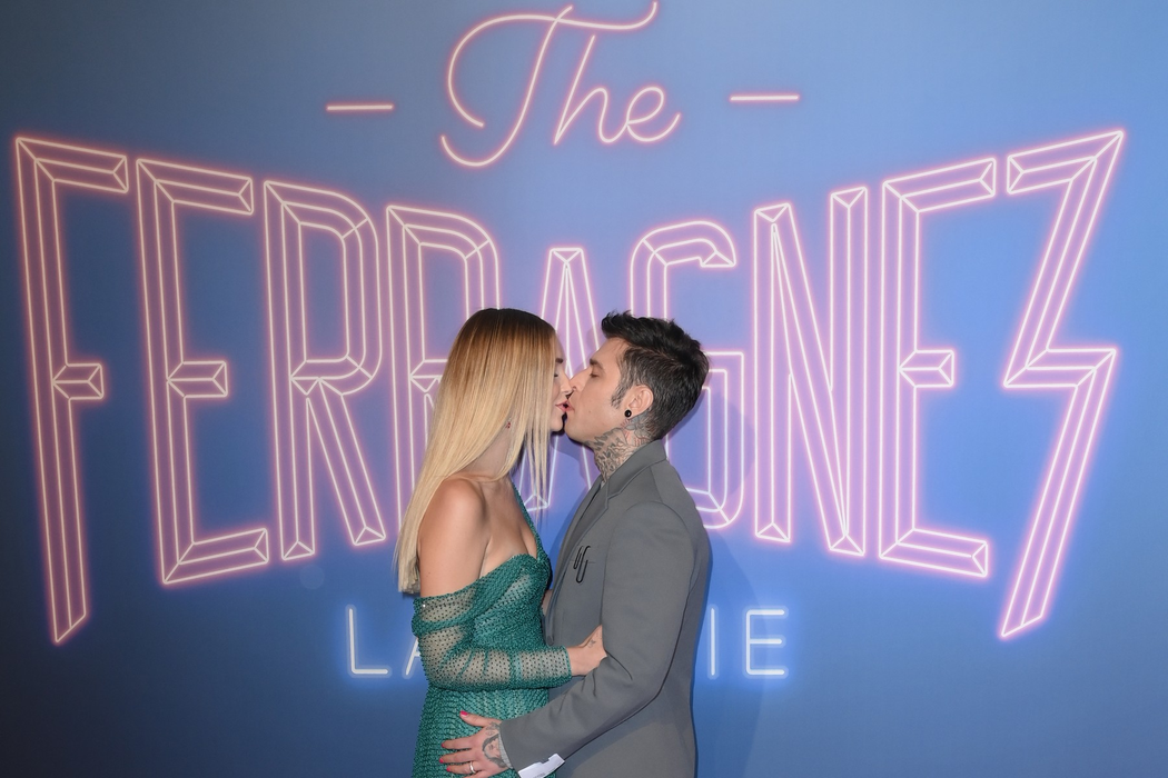 Chiara Ferragni si Fedez. Foto: Profimedia

Ph Gian Mattia D'Alberto - LaPresse
2021-12-02 Milano
Entertainment
"The Ferragnez La Serie" Photocall
in the photo:  Chiara Ferragni and Fedez,Image: 958812138, License: Rights-managed, Restrictions: *** World Rights Except China, France, and Italy *** CHNOUT FRAOUT ITAOUT, Model Release: no