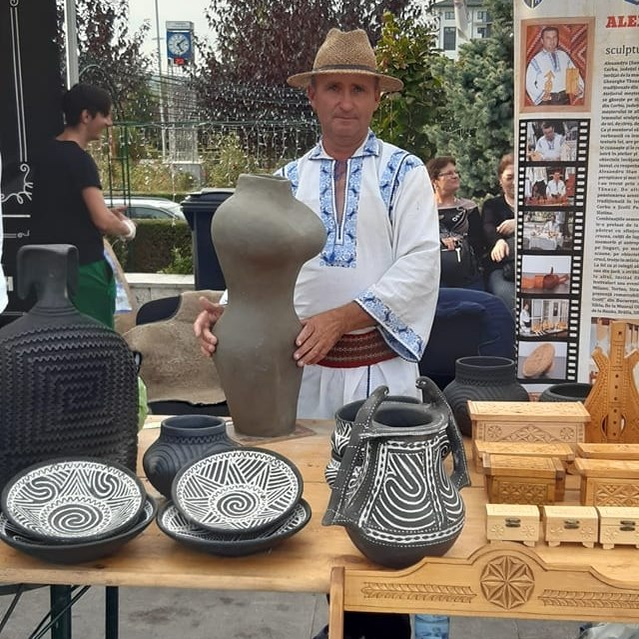 Meșterul olar Ionel Cococi