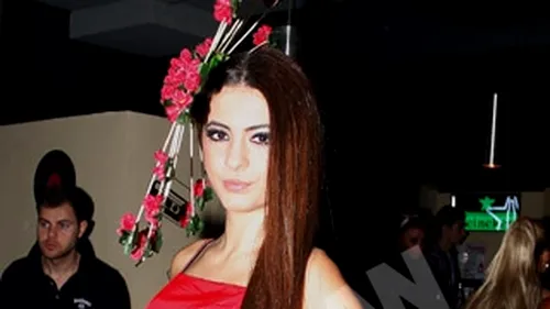 Georgiana, cea mai sexy cruduta din Romania, a facut senzatie cu sosia Penelopei Cruz in clubul lui Liviu Varciu!