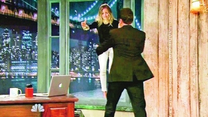 Cameron Diaz e pusa pe sotii! Dezlantuita la TV