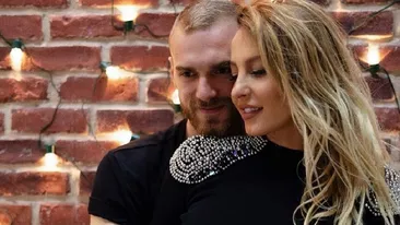 Flavia Mihășan, fotografie emoționantă pe Facebook. “Când nu poți să adormi...” Pe cine ține în brațe vedeta