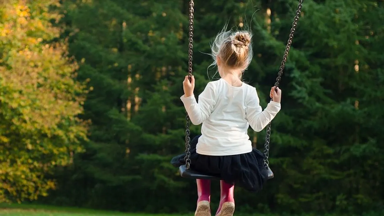 Fetiţa de 4 ani a unor români, violată în Ungaria! Ipoteza șocantă a poliției