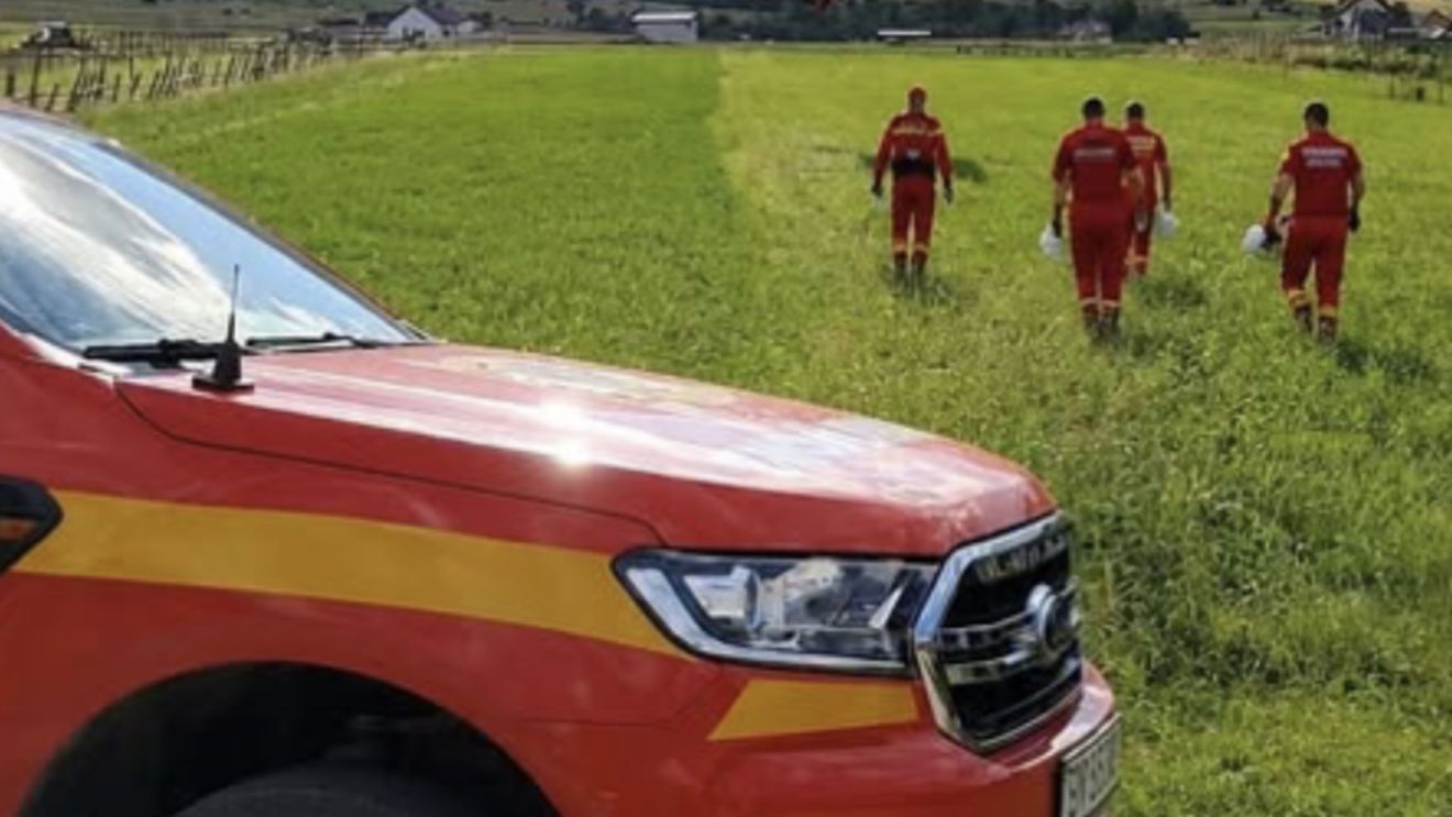 Salvamontiștii, chemați de urgență pe creasta din Piatra Craiului. Un bărbat a murit