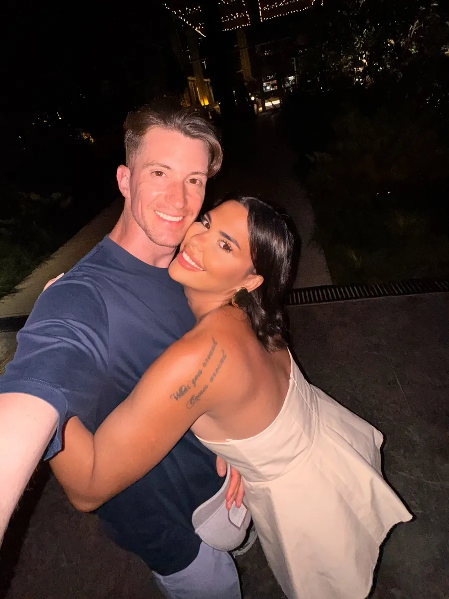 Fosta dansatoare și Rareș vor să facă totul ca la carte pentru a le fi bine celor trei copii