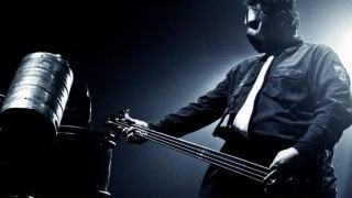 VIDEO Paul Gray, basistul trupei Slipknot, a fost gasit mort intr-o camera de hotel