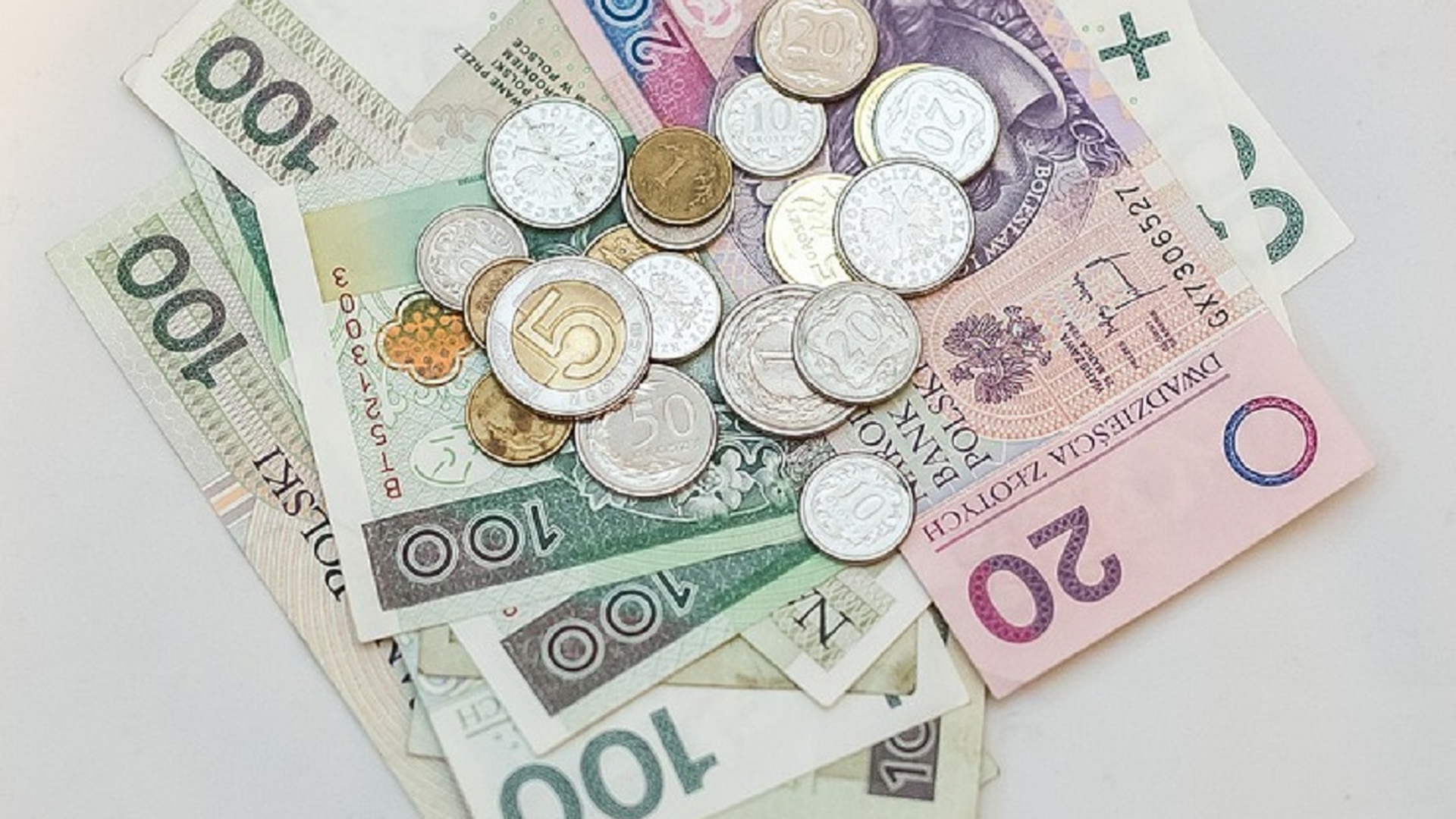 Curs valutar BNR joi, 29 aprilie. Cât a ajuns să coste azi 1 euro