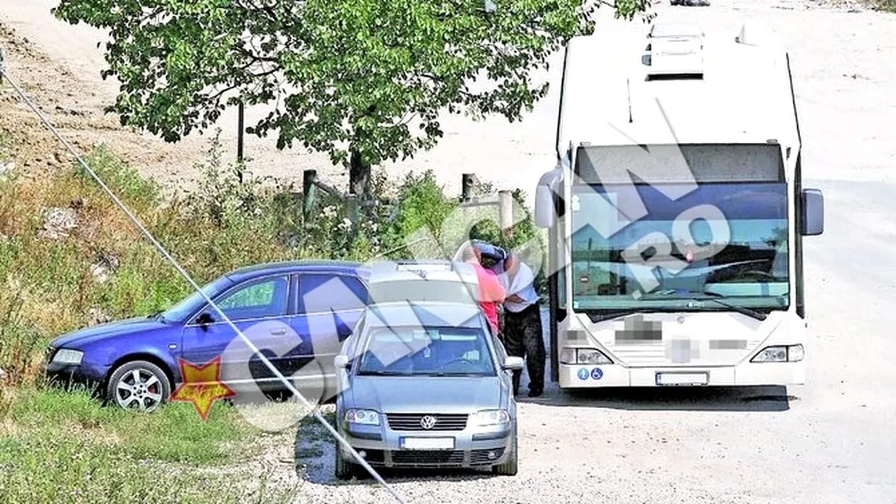 Afaceri de criza la marginea drumului! Motorina ieftina de la soferii de autobuz