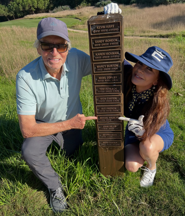 Michael Douglas și Zeta Jones, sursa-captură social media Michael Douglas