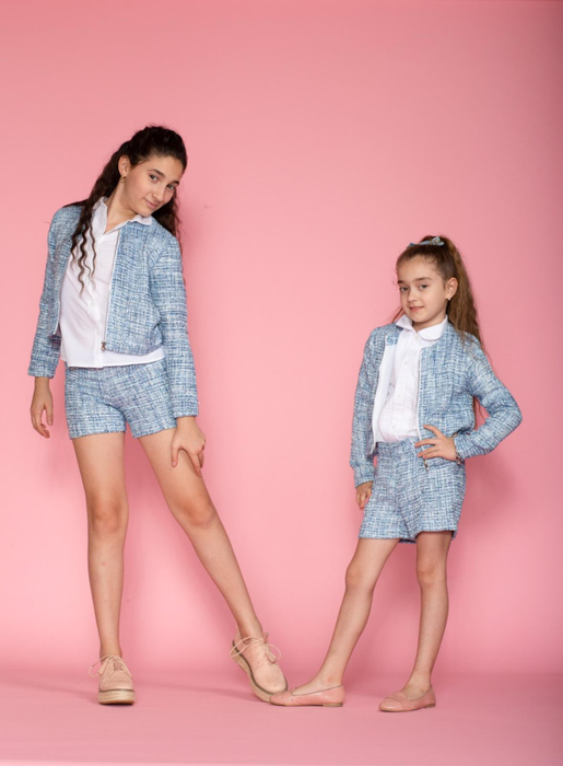 Surorile Anne Marie și Sophia vor urca pe scena de la ”Românii au Talent”
