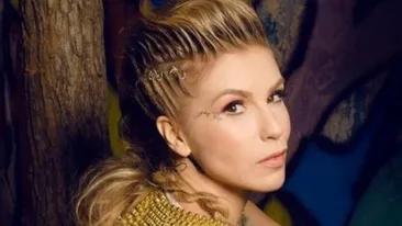 Corina a depasit orice imaginatie! Uite cum s-a imbracat la concertul lui Smiley