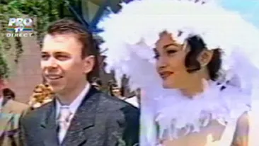 VIDEO Anca Turcasiu, nunta cu 400 de invitati in Corbeanca! Nasul ei a fost imbracat in sort si in tricou!