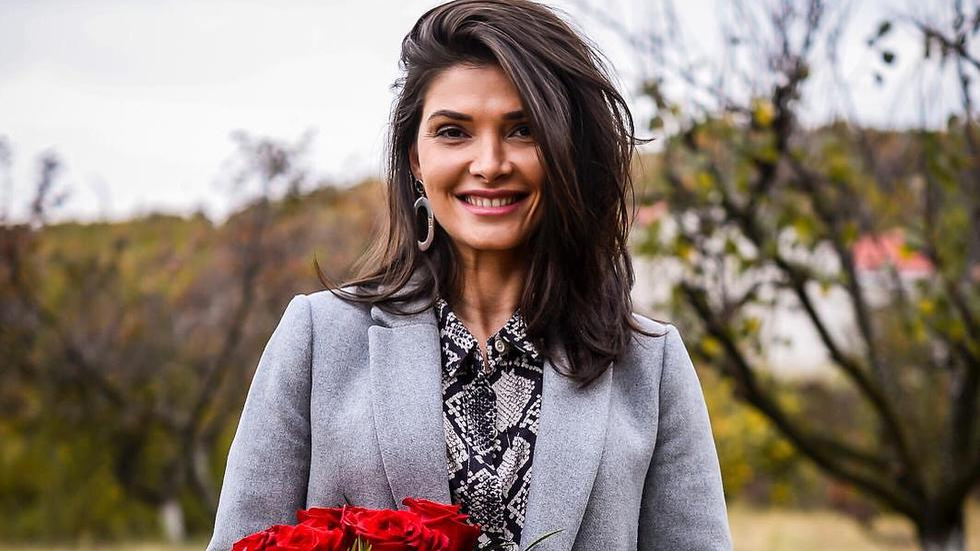 A fugit din Capitală de teama coronavirusului, dar s-a infectat la filmări. Alina Pușcaș, dezvăluiri înainte de a se interna în spital