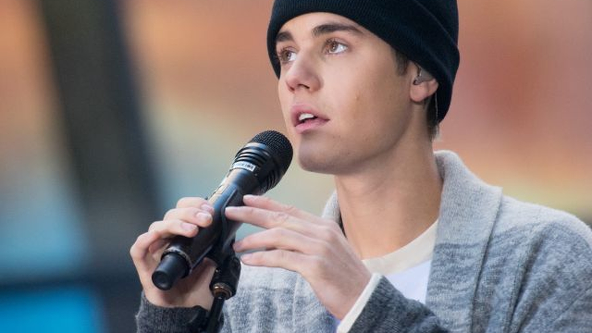 JUSTIN BIEBER a întristat pe toată lumea! Şi-a abandonat căţelul, iar apoi...
