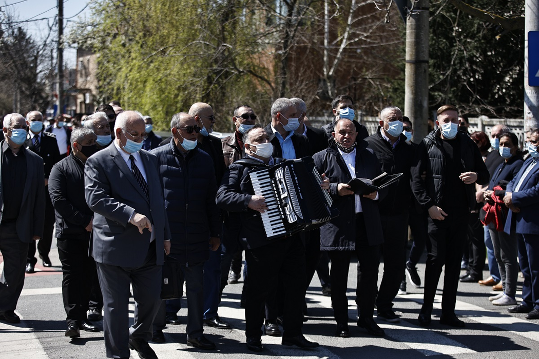 Pe ultimul drum, lui Gabi Luncă i-au cântat lăutarii