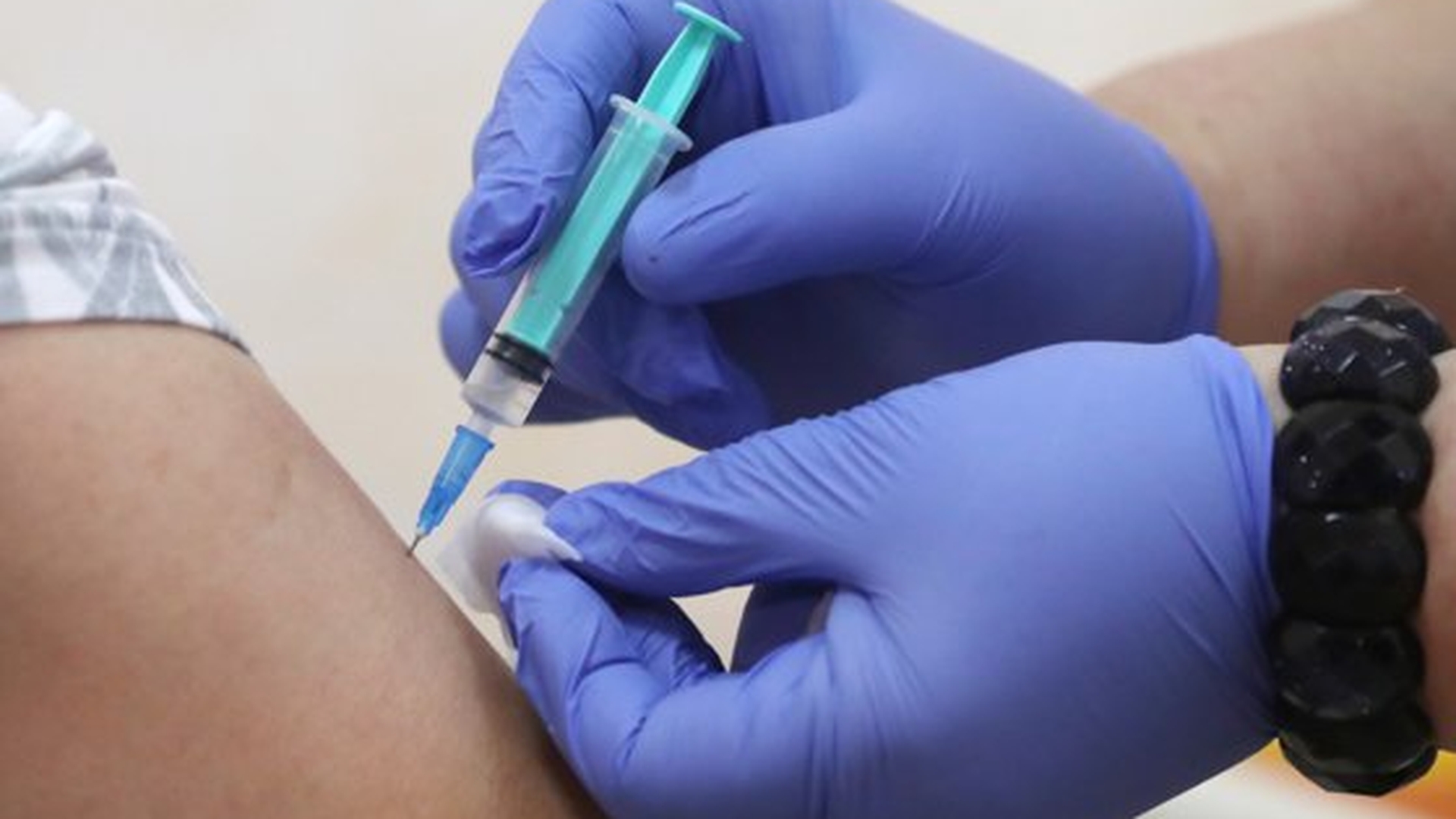 Top 10 cele mai frecvente întrebări despre vaccinare și vaccinul anti-COVID
