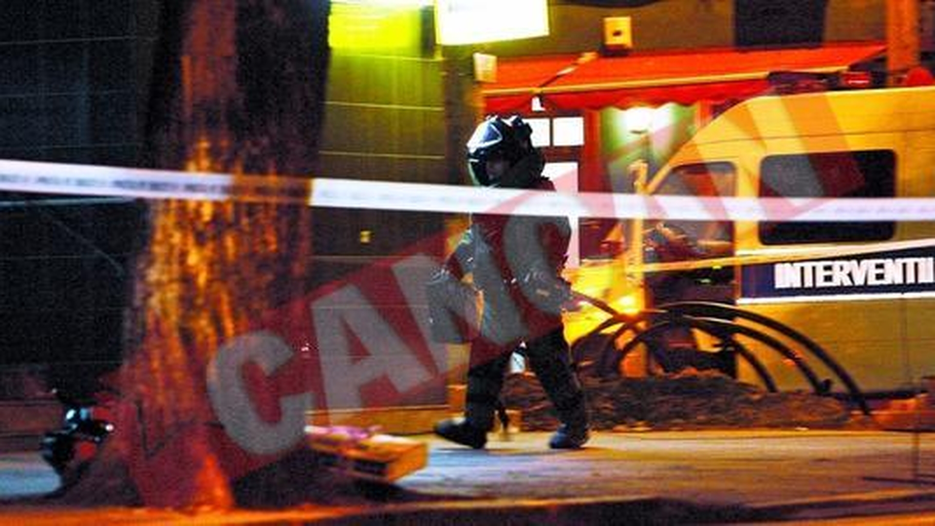 Alarma cu bomba in apropiere de apartamentul lui Boc