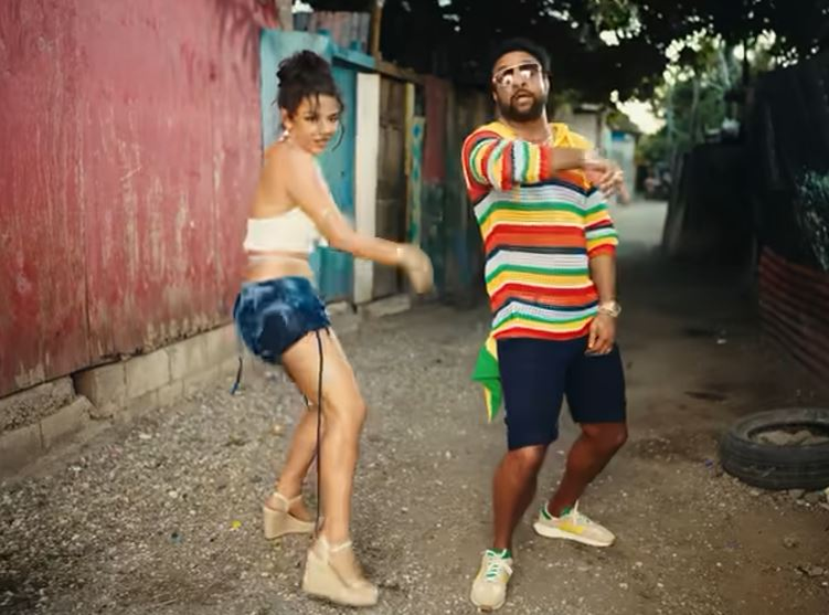 Cine este Lavinia, românca focoasă care dansează și cântă alături de Shaggy. L-a ”amețit” pe artistul internațional