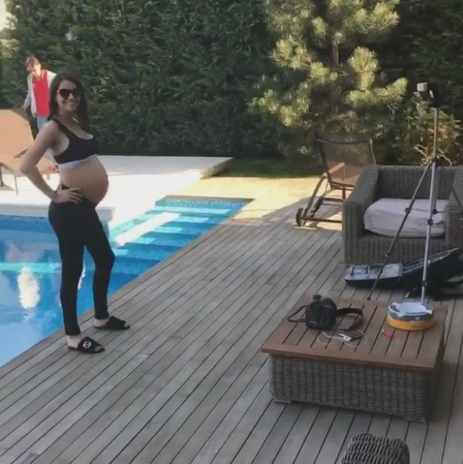 Sandra a devenit mămică în această dimineaţă de vineri