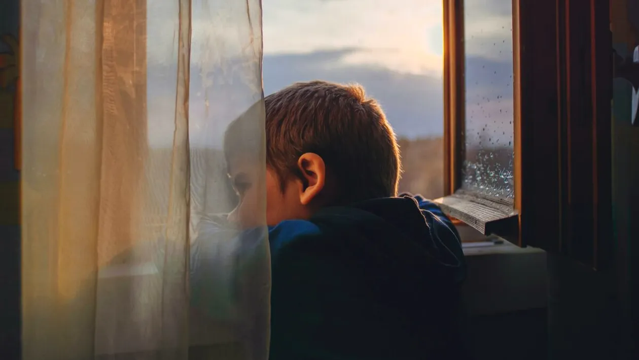 Singurătatea de cursă lungă a copiilor sacrificați ai României