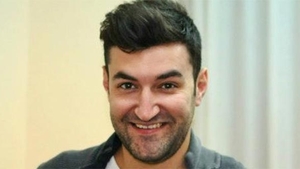 Smiley isi doreste ca romanii sa fie cat mai veseli! Vezi unde vrea sa ajunga artistul: "Tu de cate ori ai zambit astazi?"