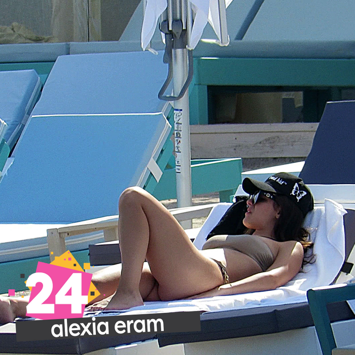 Top 30 sexy-vedete la plajă în poziții dedicate exclusiv adulților. Cum se “descurcă” în clasament Bianca Drăgușanu, Emily Burghelea sau Florentina Raiciu