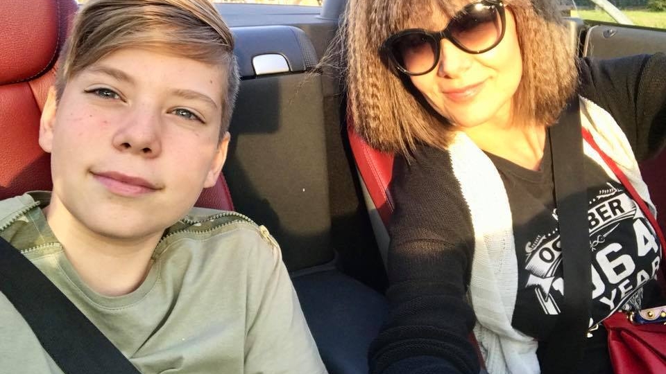 Declaraţii exclusive. Au trecut patru ani de la moartea cunoscutului pilot. Romaniţa Iovan: "Fiul meu îşi simte tatăl prezent sufleteşte!"