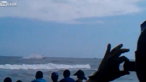 VIDEO Tragedie la un show aviatic din Republica Dominicana. Doi piloti au murit dupa ce au pierdut controlul avionului