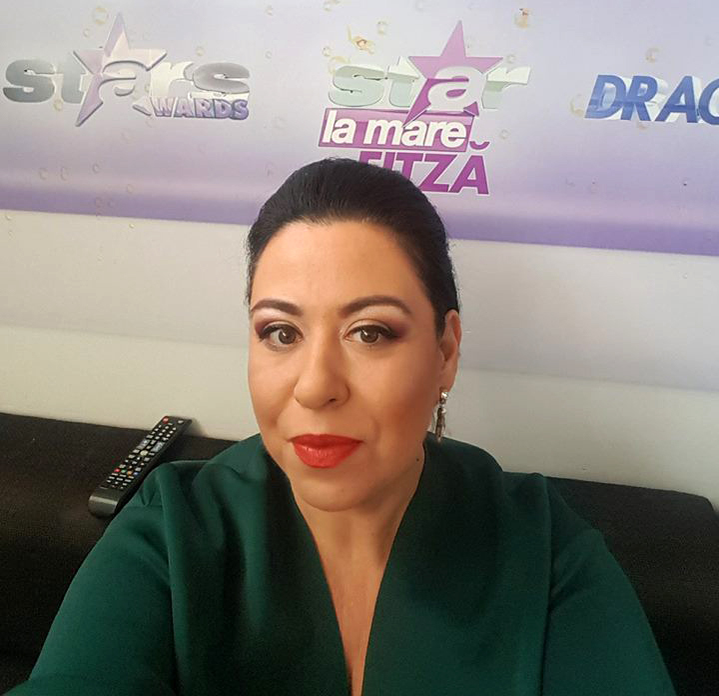 Oana Roman ştie să-şi facă apariţia la evenimentele mondene