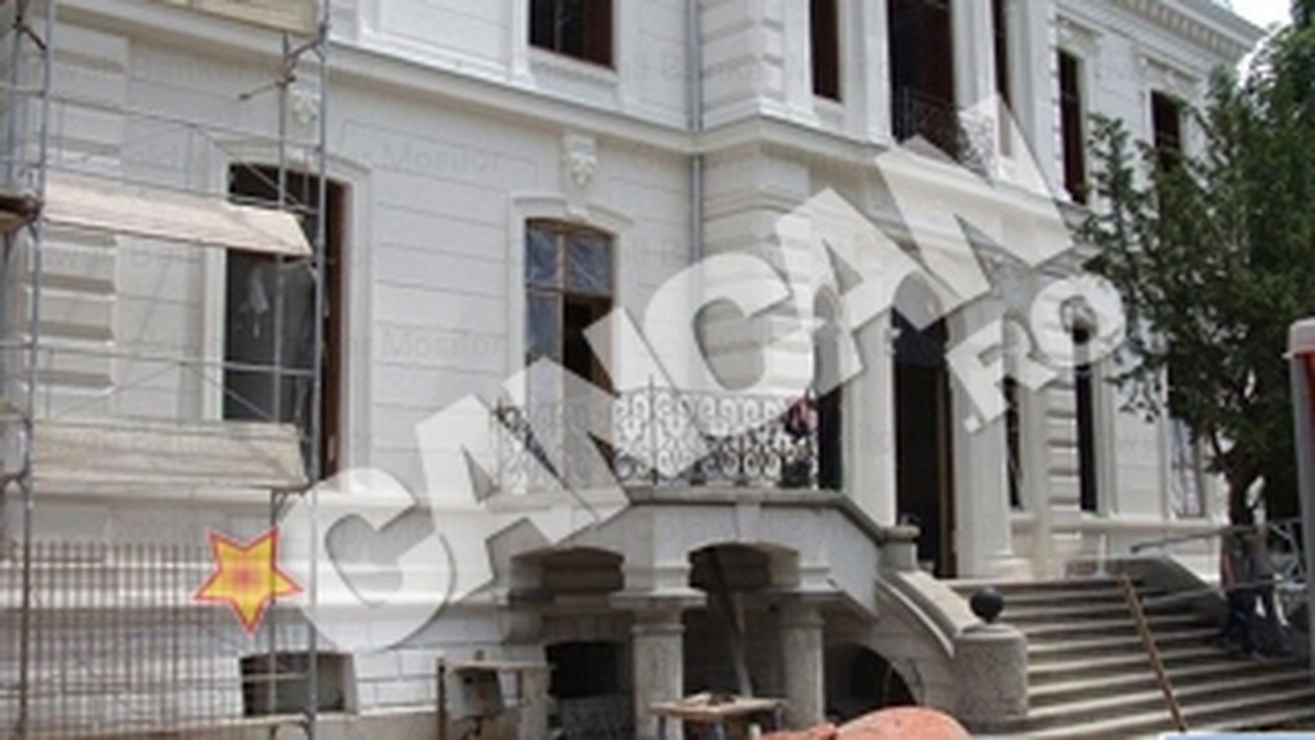 Zece bai, cinematograf inclus, marmura si vitralii spectaculoase! Cea mai scumpa casa din Bucuresti costa peste opt milioane de euro. Vezi cum arata cele mai luxoase 5 vile scoase la vanzare in Capitala!