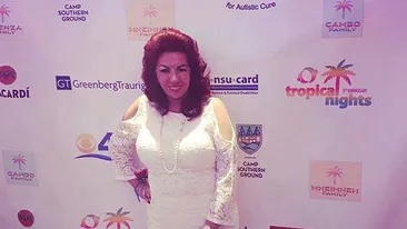 CARMEN HARRA, în urmă cu 27 de ani! Uite ce ţinute provocatoare purta