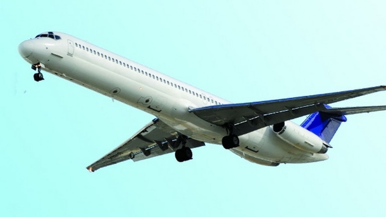 Povestea lui a facut inconjorul lumii! Un baiat de 16 ani a traversat Pacificul ascuns in trenul de aterizare al unui avion!