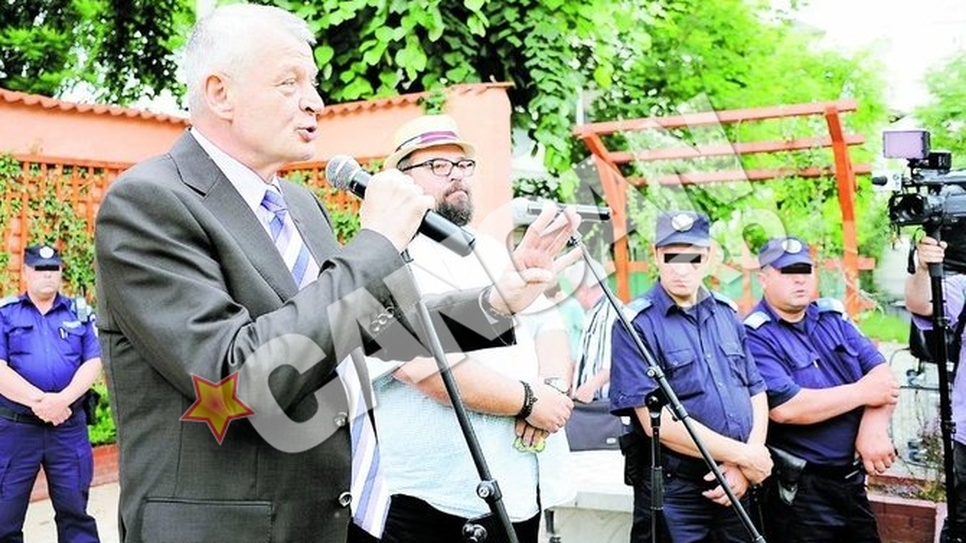 Oprescu le-a promis bucurestenilor ca nu vor mai scoate bani din buzunare pentru apa si caldura. "Este ultima marire pentru patru ani de acum incolo"