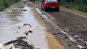 Cod portocaliu de ploi și vijelii în Timiș, Arad și Hunedoara. Alte 9 județe sunt sub cod galben de furtuni