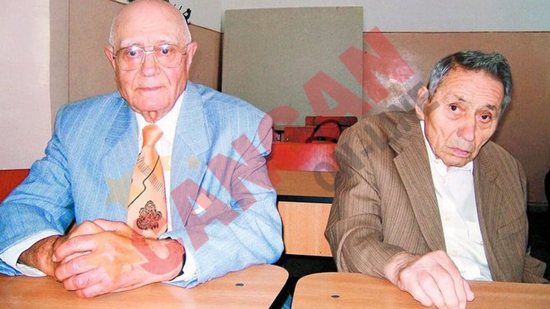Liceeni la 90 de ani