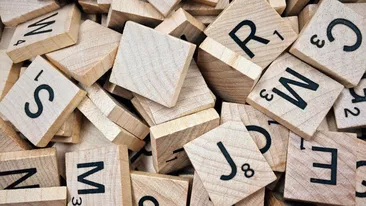 Gramatica se întoarce! De când va fi modificată programa școlară pentru ”noua” materie de studiu