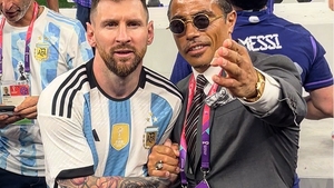 Imaginile de la finala CM 2022 care au scandalizat mapamondul! Lionel Messi, agasat de Salt Bae. VIDEO