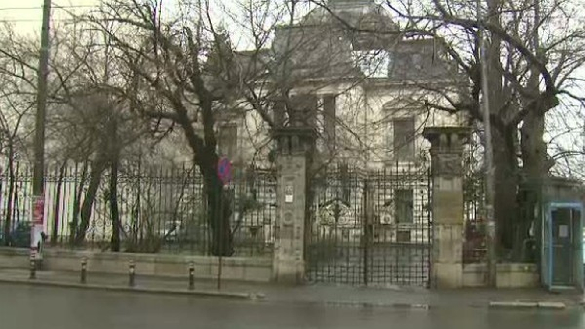 Scriitorii, aruncati in strada din cauza unei retrocedari! Casa Monteoru trebuie evacuata de urgenta!