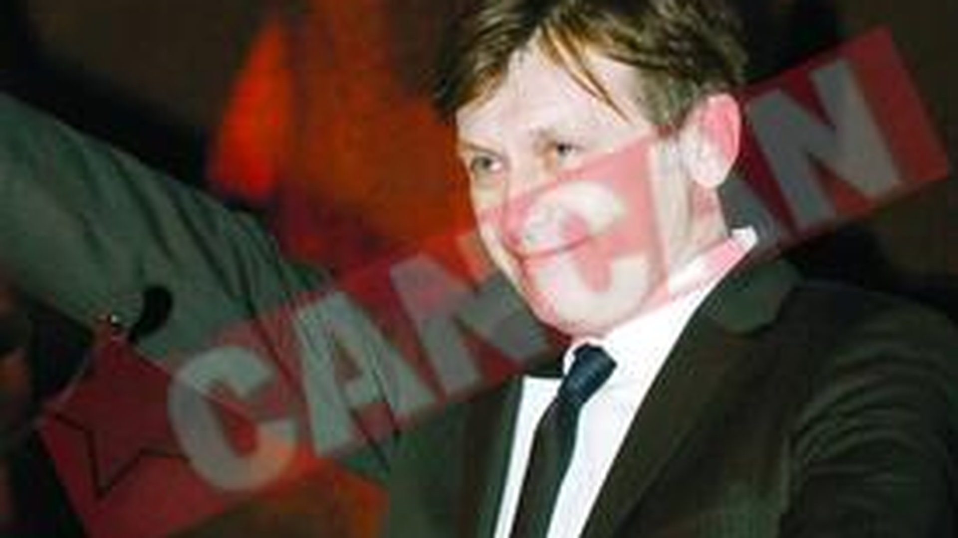 Basescu si Geoana, in turul doi la prezidentiale