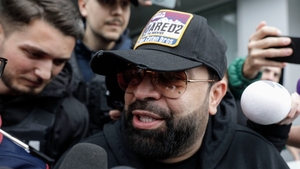 Bărbatul care l-a acuzat pe Florin Salam de înșelăciune, primele declarații! Câți bani i-ar fi dat manelistului, de fapt