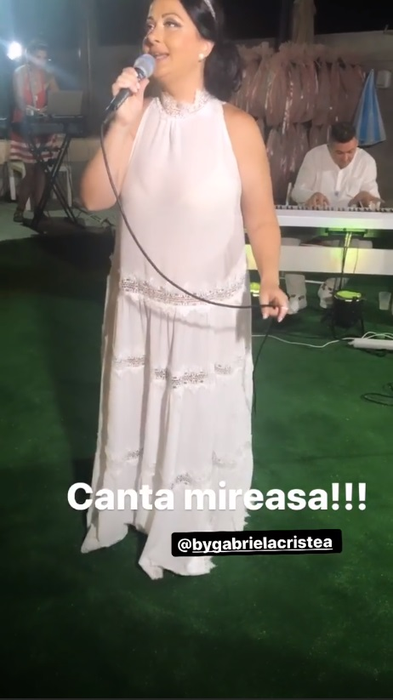 Gabriela Cristea a surprins și cu a doua rochie de mireasă! A îmbrăcat una transparentă și i s-a văzut lenjeria intimă