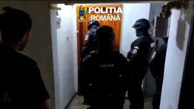 Cuib de neonaziști, destructurat la Brașov. Șase tineri, cercetați