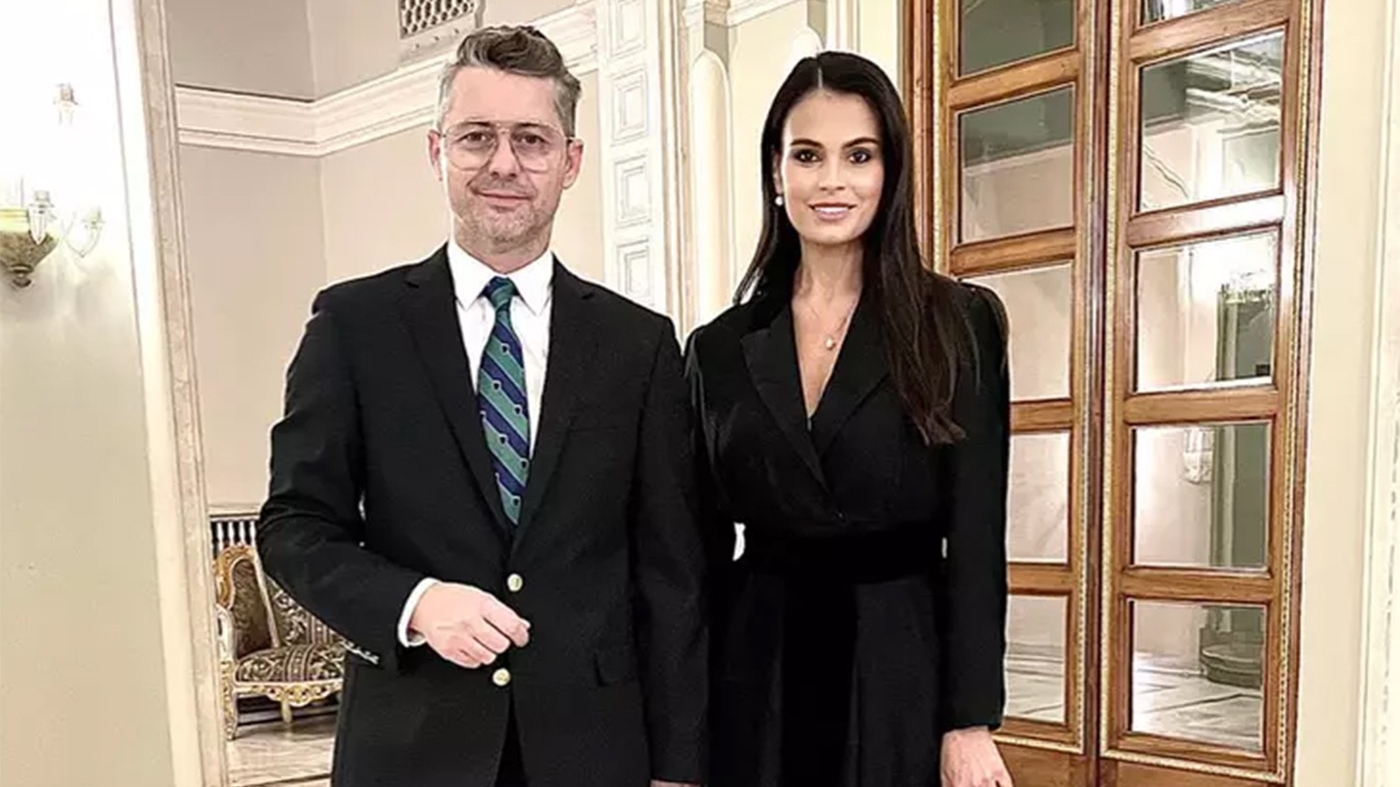 Adi Sînă, prima reacție după ce s-a aflat că ar divorța de Anca Serea. Ce mesaj subliminal a transmis