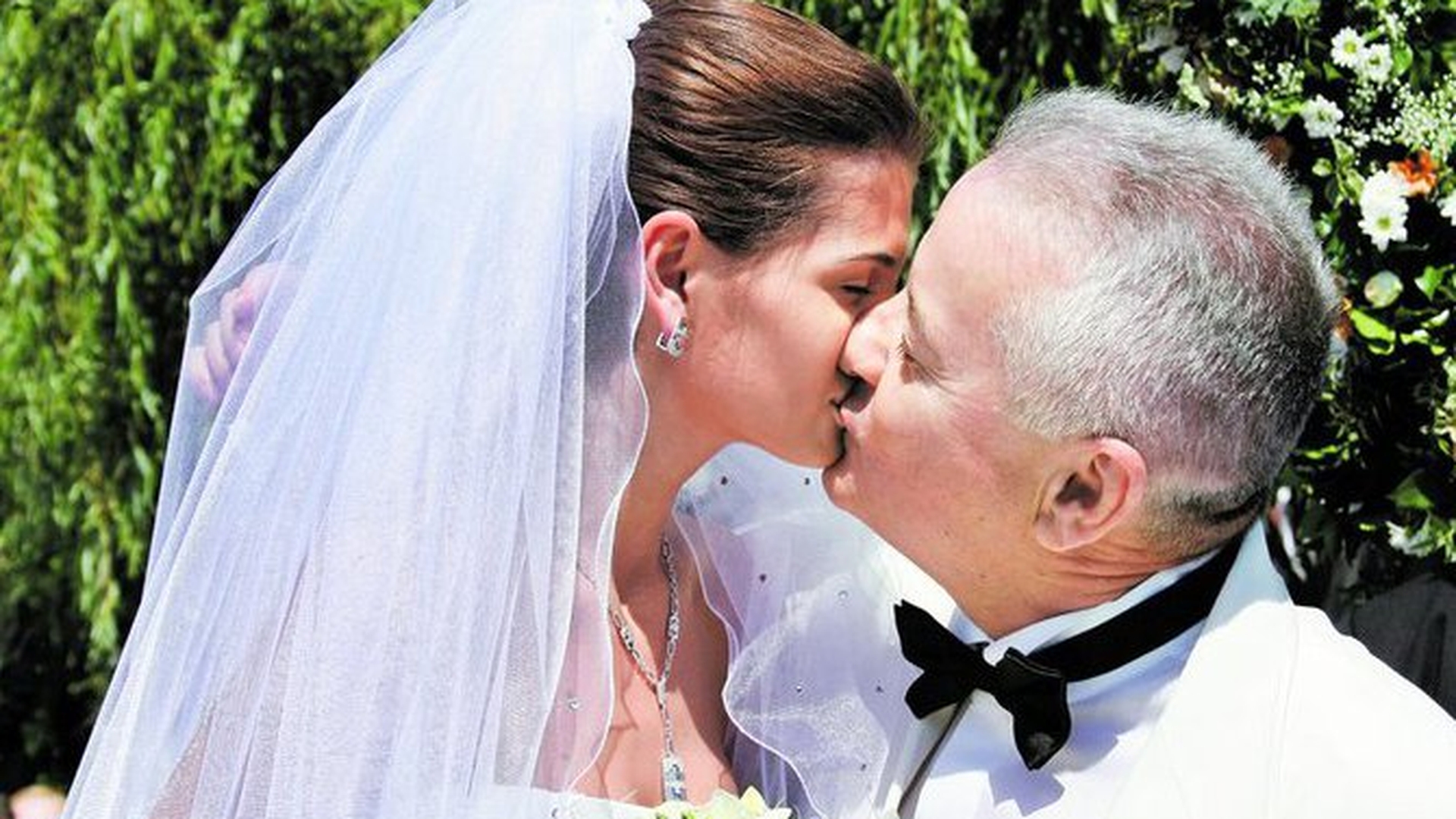 Nunta Monicai cu Irinel a fost aranjata