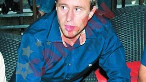 "Prima de obiectiv? O minge cu autografele jucatorilor"