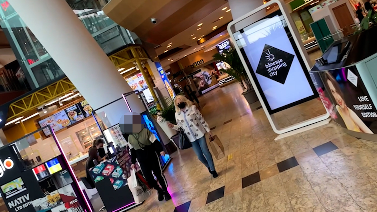 Viorica Dăncilă, la shopping