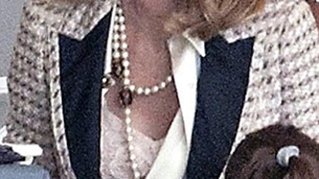 Asemanare incredibila: Sharon Stone a copiat look-ul Madonnei pentru filmarile din Romania