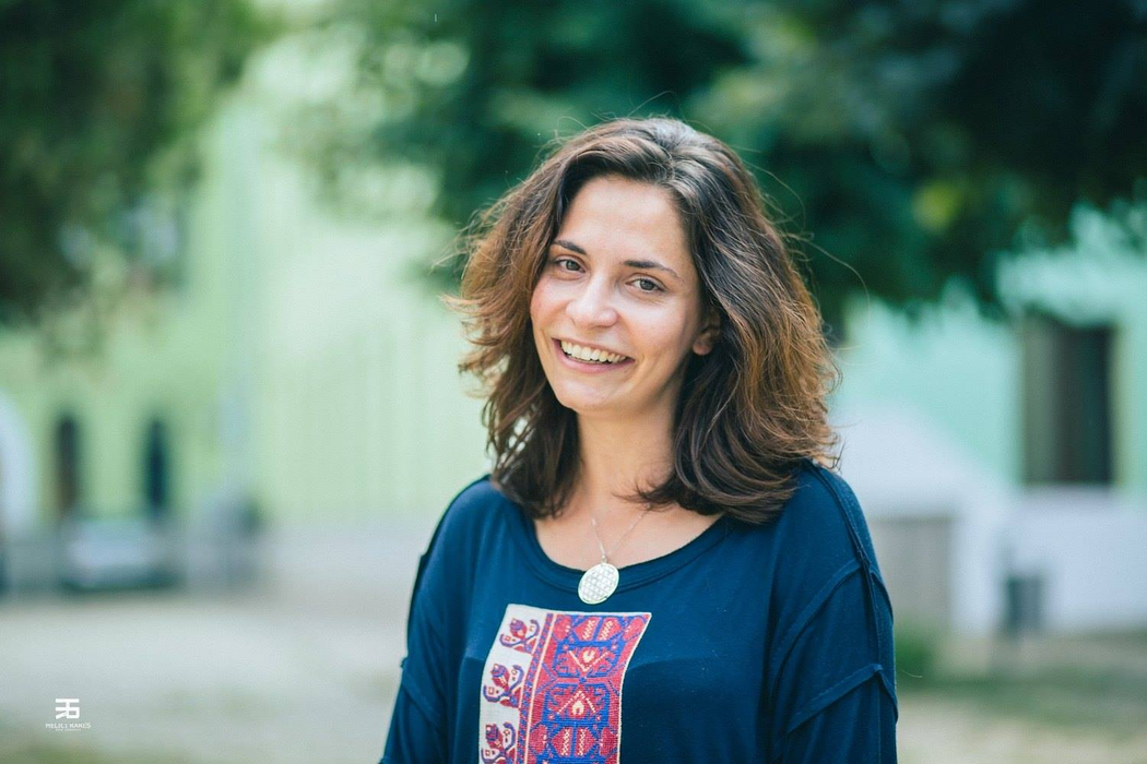 O mamă din Sibiu a fost bătută de un alt șofer în maşină, sub ochii îngroziți ai copiilor ei: “SB 69 PAO îmi taie calea și se pune în fața mea la semafor”