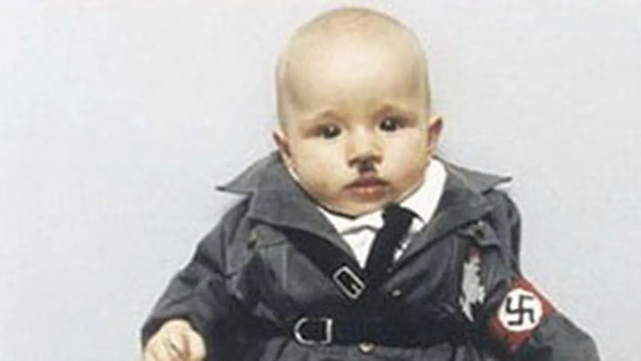 O mama si-a imbracat fiica precum Hitler si Stalin