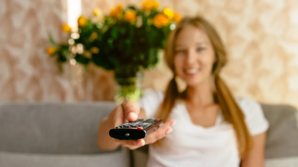 Program TV 5 ianuarie 2026. Desafio Aventura vs. Power Couple: la ce oră se difuzează cele mai așteptate show-uri